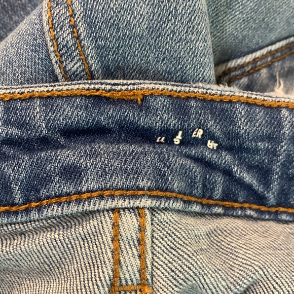 Old Navy Distressed Jeans, size 16 Tall - Picture 14 of 15